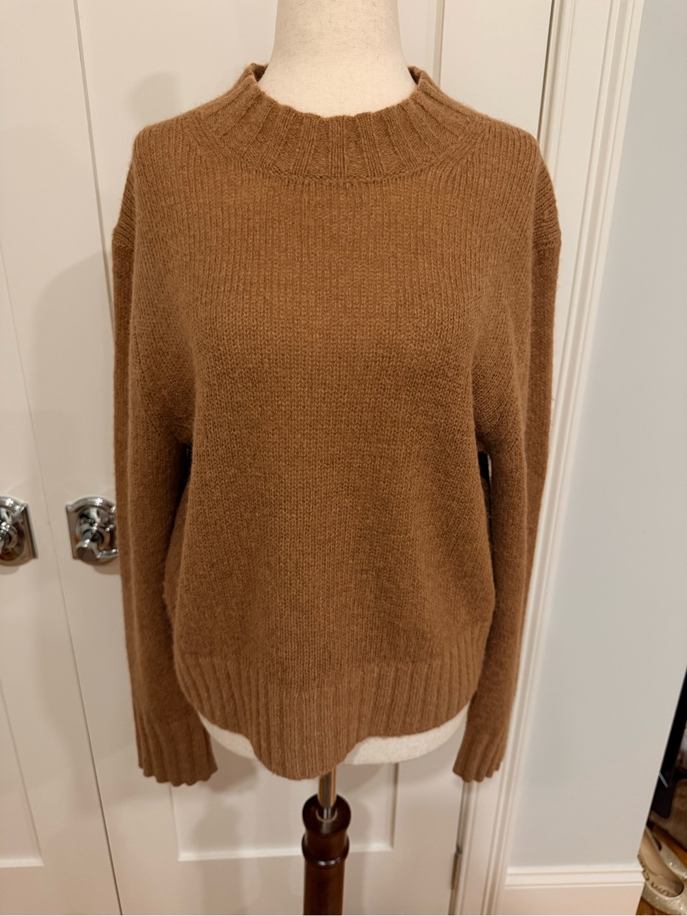 Everlane Alpaca Cropped Camel Crewneck Sweater - Picture 10 of 15